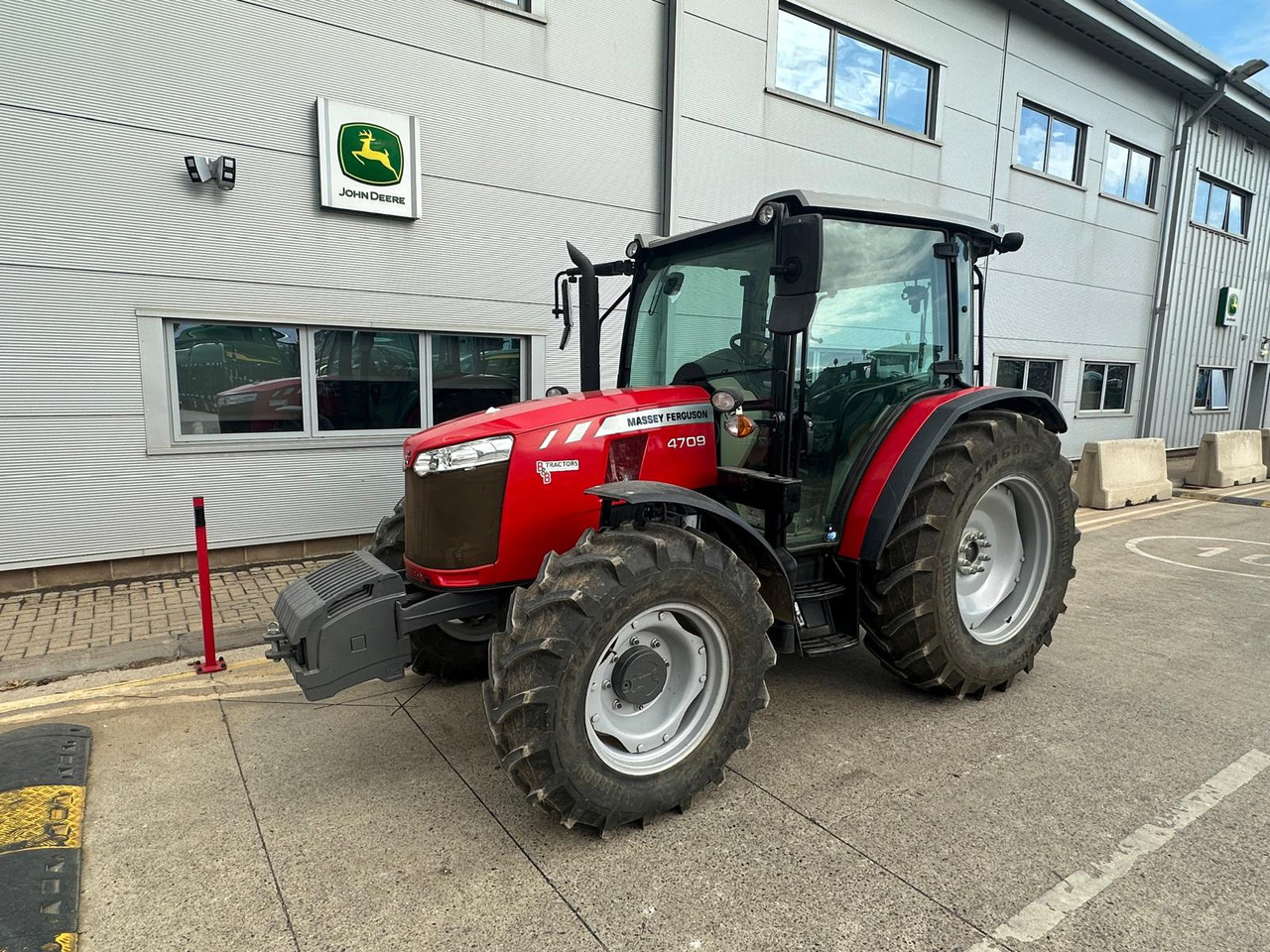Massey Ferguson 4709 - Traktor: gambar 1 Massey Ferguson 4709 - Traktor: gambar 1