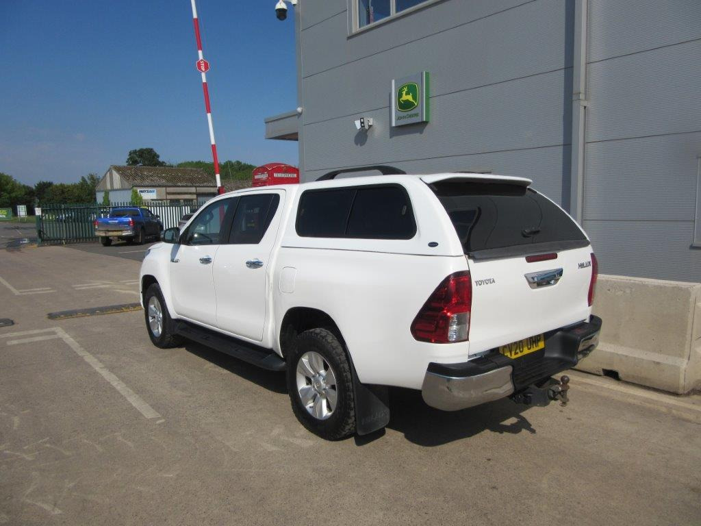 TOYOTA HILUX ICON D-4D 4WD DOUBLE CAB - Truk pikap: gambar 5 TOYOTA HILUX ICON D-4D 4WD DOUBLE CAB - Truk pikap: gambar 5