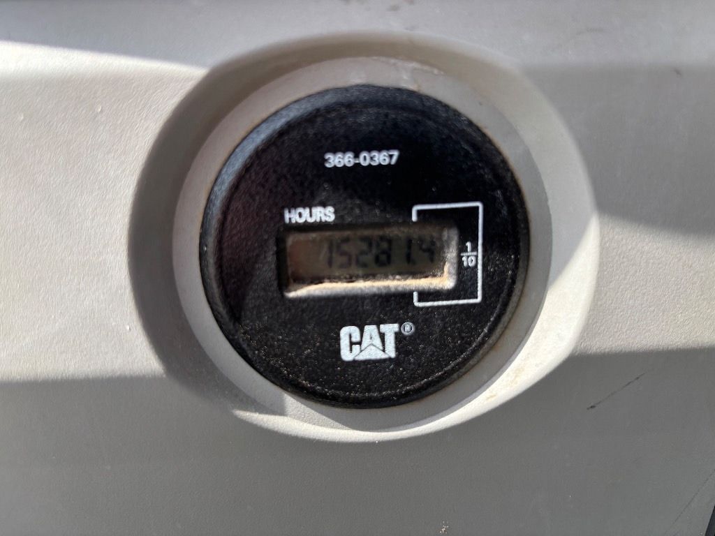 Ekskavator perayap CAT 320E: gambar 28