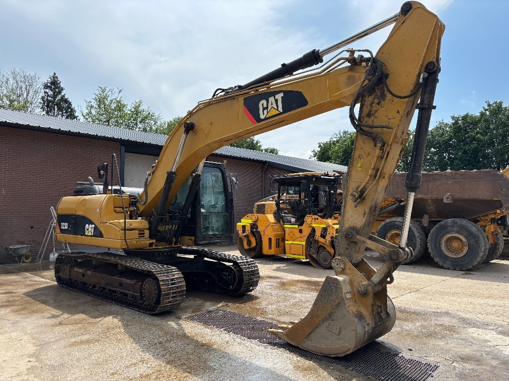 CAT 323 D LN - Ekskavator perayap: gambar 5 CAT 323 D LN - Ekskavator perayap: gambar 5