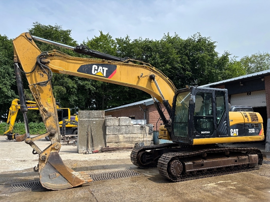 CAT 323 D LN - Ekskavator perayap: gambar 2 CAT 323 D LN - Ekskavator perayap: gambar 2