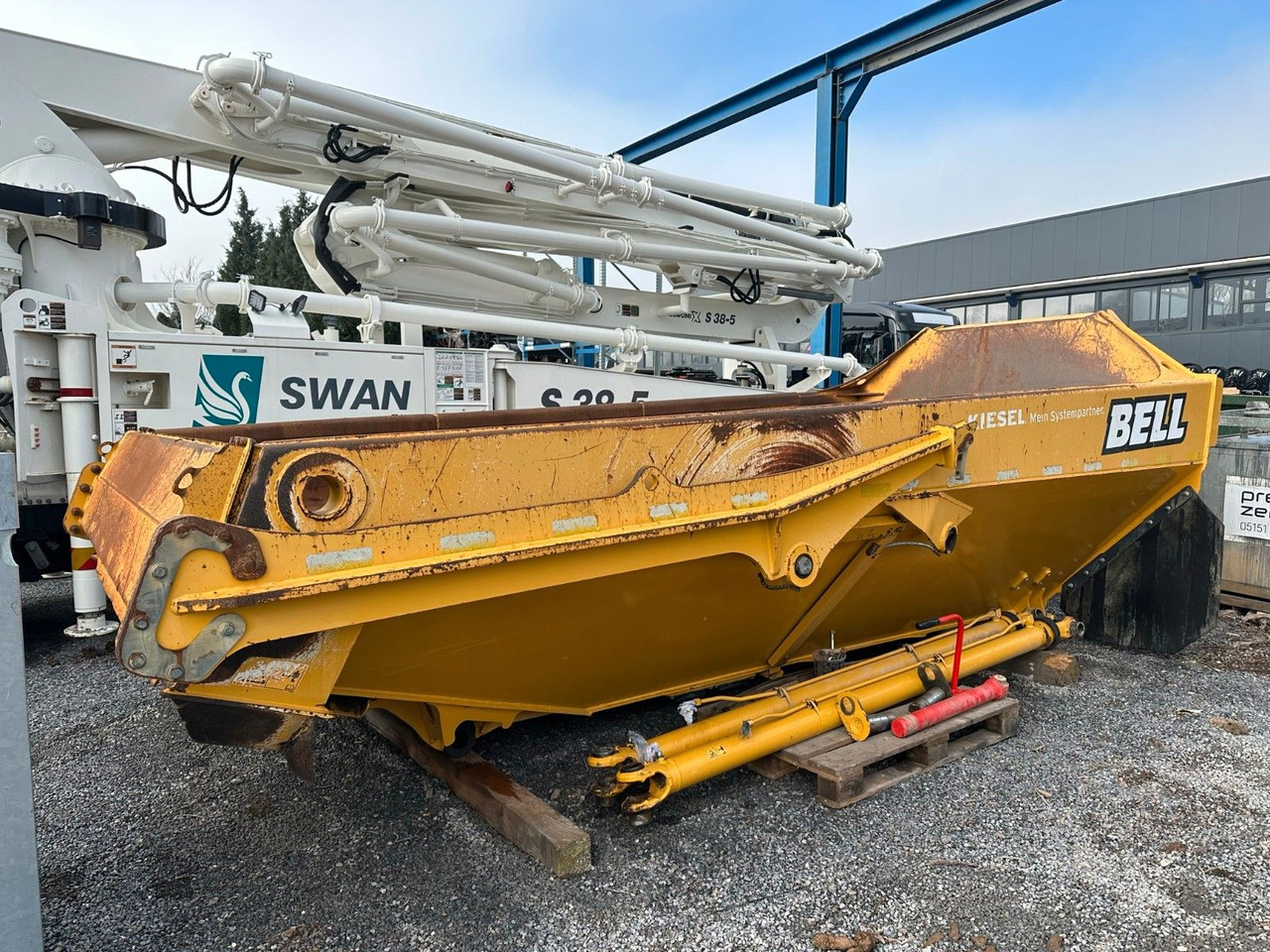 Bell B 25 E Dumper Mulden Kipper Aufbau - Tukar tubuh jungkit: gambar 3 Bell B 25 E Dumper Mulden Kipper Aufbau - Tukar tubuh jungkit: gambar 3
