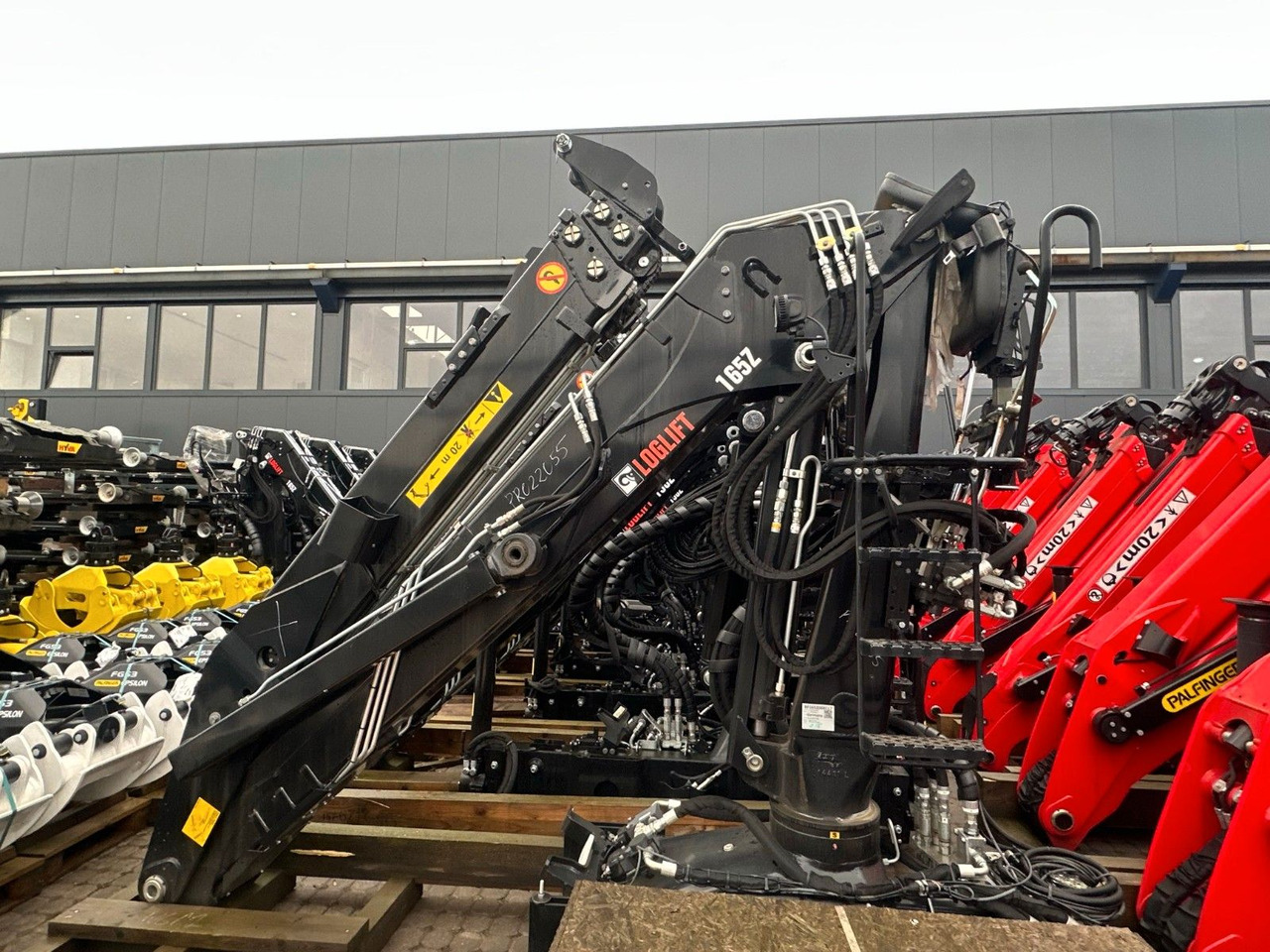 Hiab LogLift 150 Z - Truk logging, Truk derek: gambar 2 Hiab LogLift 150 Z - Truk logging, Truk derek: gambar 2