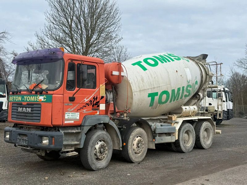 MAN 32.464 MAN 32.322 8x4 9m³ - Truk pengaduk beton: gambar 2 MAN 32.464 MAN 32.322 8x4 9m³ - Truk pengaduk beton: gambar 2