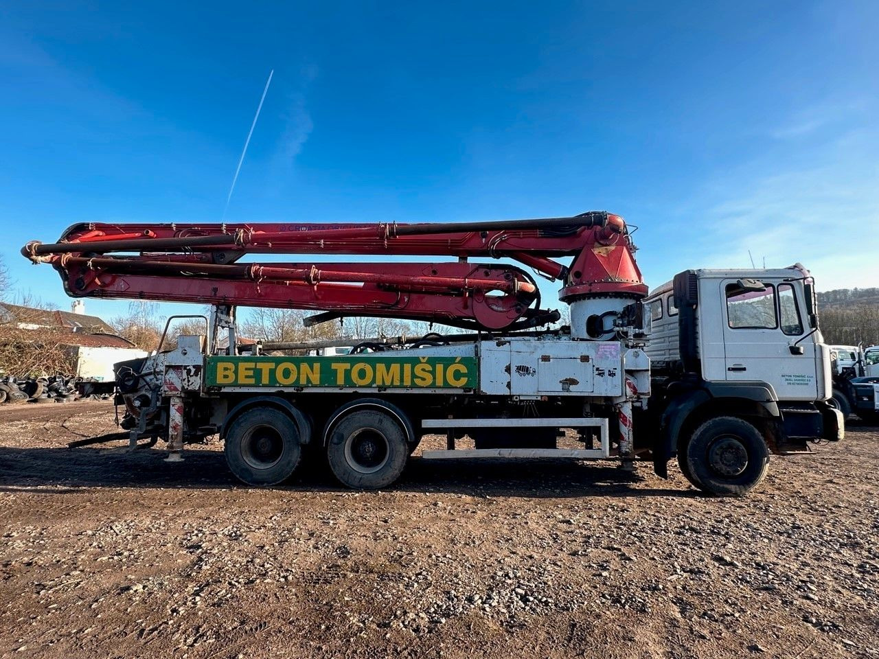 MAN FE 310 6X4 Cifa 36m Betonpumpe - Truk pompa beton: gambar 2 MAN FE 310 6X4 Cifa 36m Betonpumpe - Truk pompa beton: gambar 2