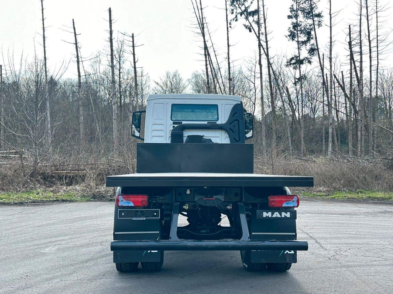 MAN TGM 18.320 4x4 Euro 6e Plato - Truk flatbed: gambar 5 MAN TGM 18.320 4x4 Euro 6e Plato - Truk flatbed: gambar 5