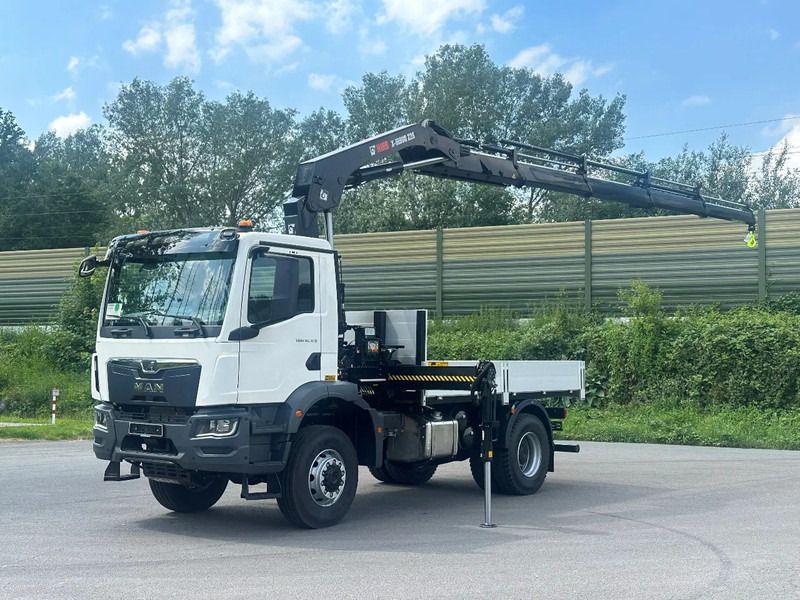 MAN TGM 18.320 MAN TGM 18.320 4x4 Hiab 228-4 Kran - Truk derek: gambar 1 MAN TGM 18.320 MAN TGM 18.320 4x4 Hiab 228-4 Kran - Truk derek: gambar 1