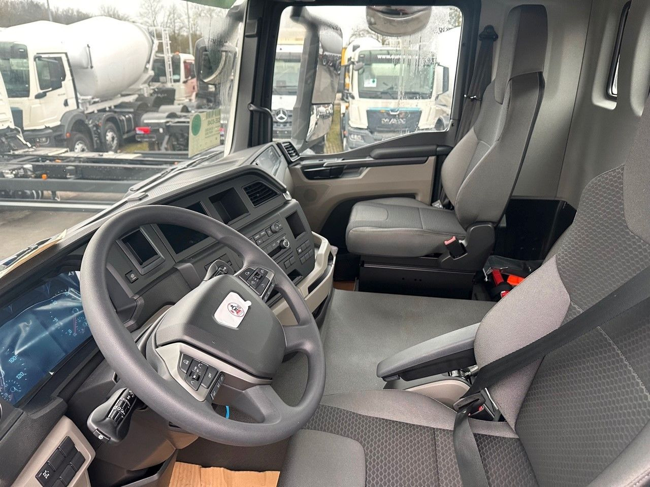 MAN TGS 18.400 4x4 Euro 6e Hyva Absetzkipper - Truk jungkit, Truk derek: gambar 4 MAN TGS 18.400 4x4 Euro 6e Hyva Absetzkipper - Truk jungkit, Truk derek: gambar 4