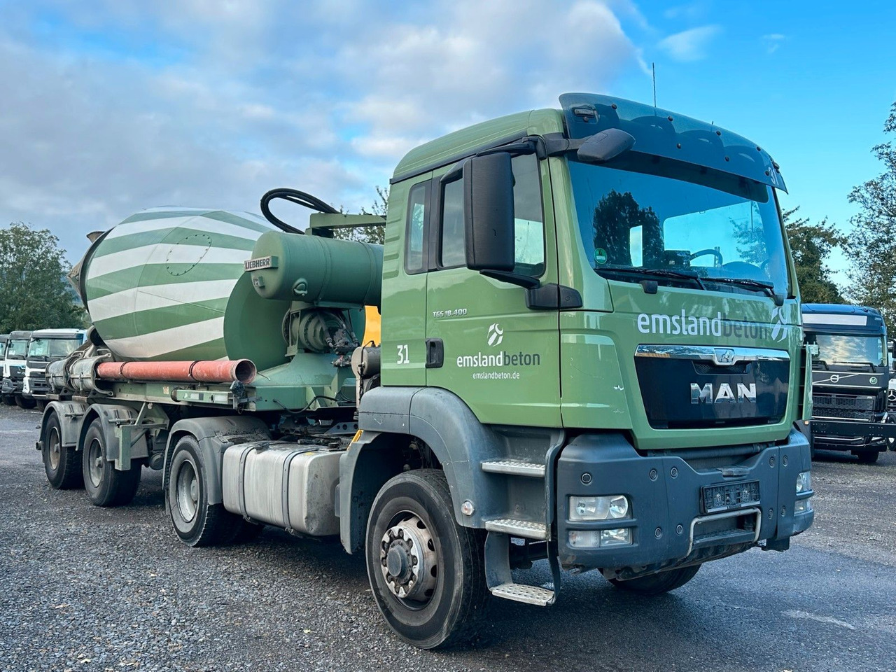 MAN TGS 18.400 Betomischer Auflieger 2Achs Liebherr - Truk pengaduk beton: gambar 4 MAN TGS 18.400 Betomischer Auflieger 2Achs Liebherr - Truk pengaduk beton: gambar 4
