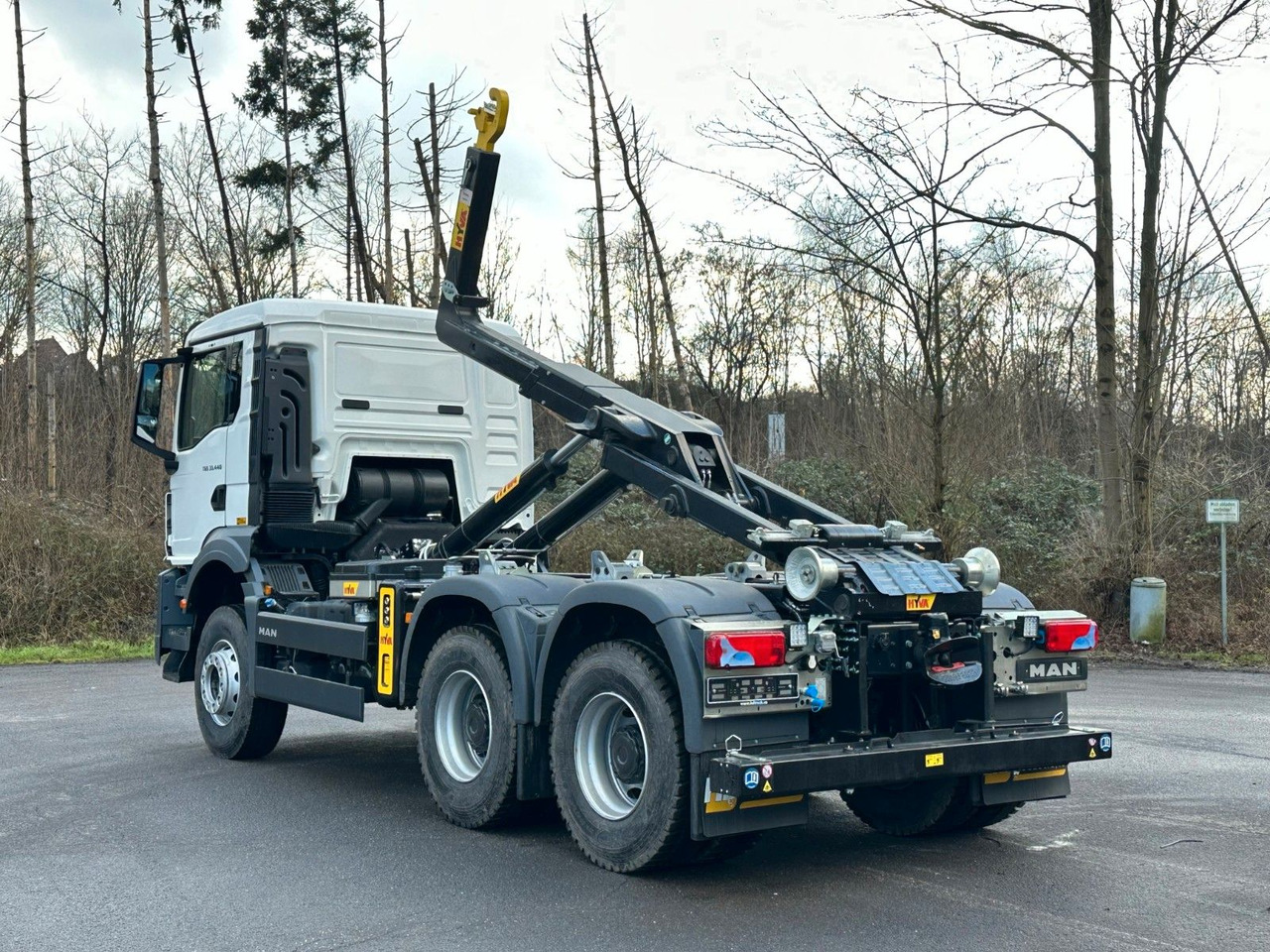 MAN TGS 33.440 6x4 Euro6e Abrollkipper Hyva - Hook lift, Truk derek: gambar 4 MAN TGS 33.440 6x4 Euro6e Abrollkipper Hyva - Hook lift, Truk derek: gambar 4