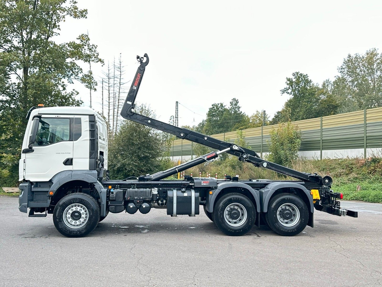 MAN TGS 33.440 6x4 Euro6e MultiLift 21S59 - Hook lift, Truk derek: gambar 3 MAN TGS 33.440 6x4 Euro6e MultiLift 21S59 - Hook lift, Truk derek: gambar 3