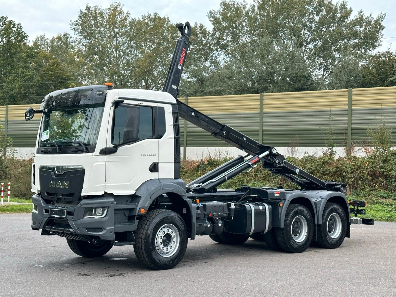 MAN TGS 33.440 6x4 Euro6e MultiLift 21S59 - Hook lift, Truk derek: gambar 1 MAN TGS 33.440 6x4 Euro6e MultiLift 21S59 - Hook lift, Truk derek: gambar 1