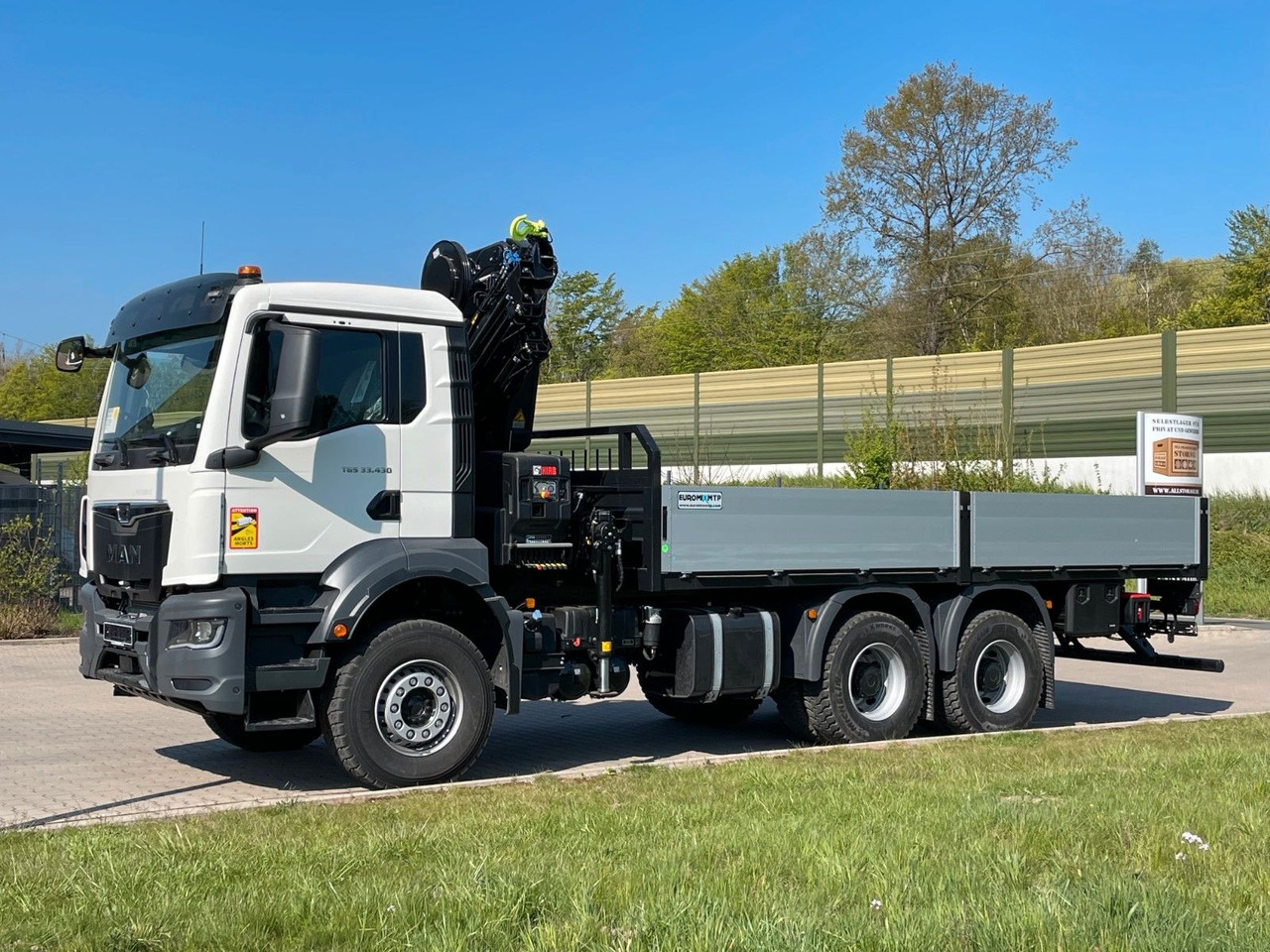 MAN TGS 33.440 6x4 HIAB 228-6 - Truk derek: gambar 4 MAN TGS 33.440 6x4 HIAB 228-6 - Truk derek: gambar 4