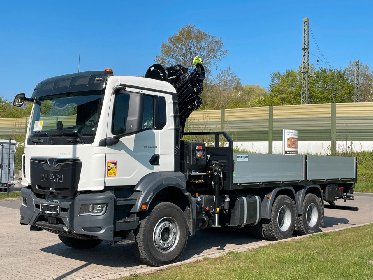 MAN TGS 33.440 6x4 HIAB 228-6 - Truk derek: gambar 2 MAN TGS 33.440 6x4 HIAB 228-6 - Truk derek: gambar 2