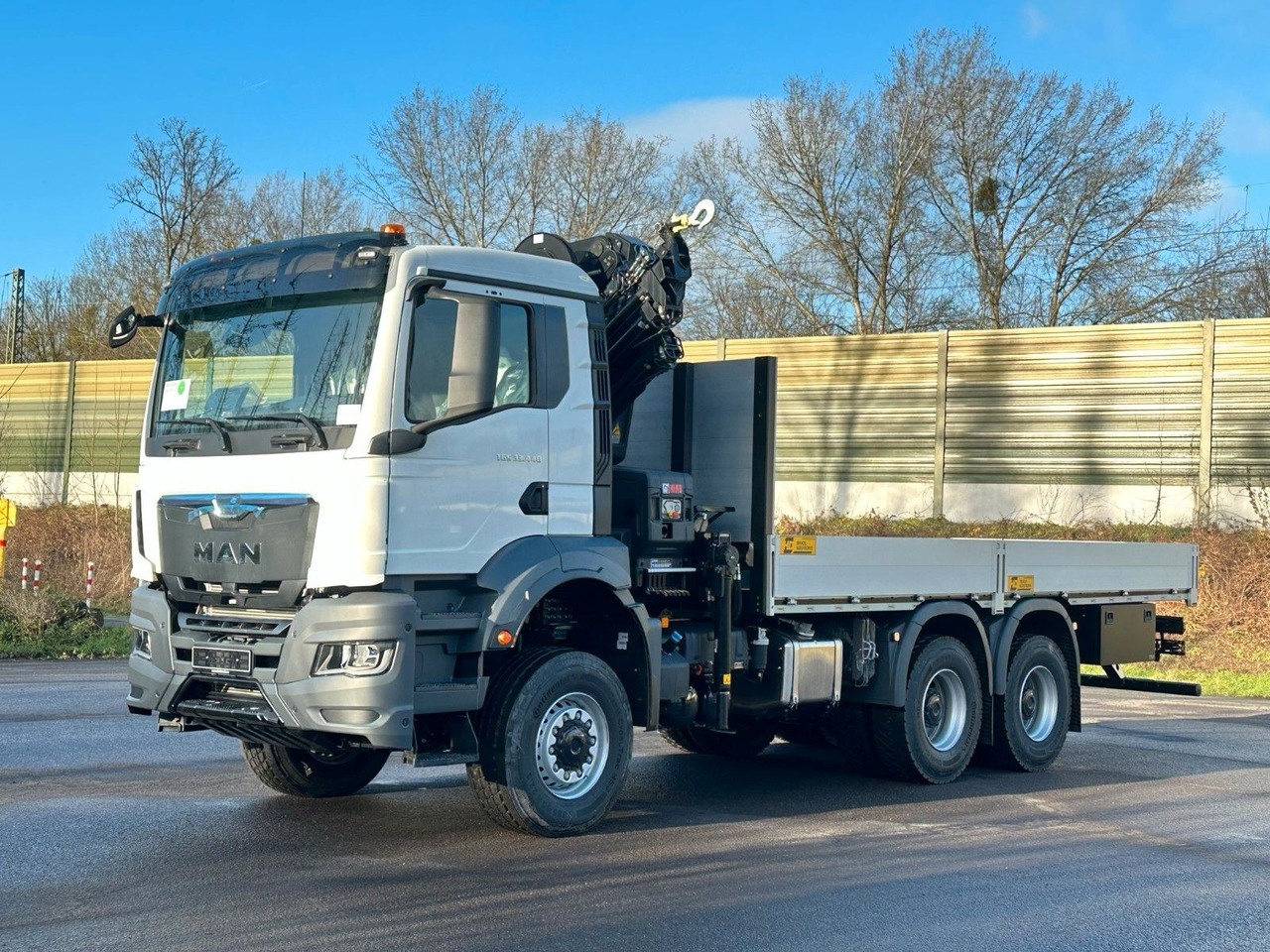 MAN TGS 33.440 6x6 Kran HIAB 228-6 - Truk flatbed, Truk derek: gambar 3 MAN TGS 33.440 6x6 Kran HIAB 228-6 - Truk flatbed, Truk derek: gambar 3