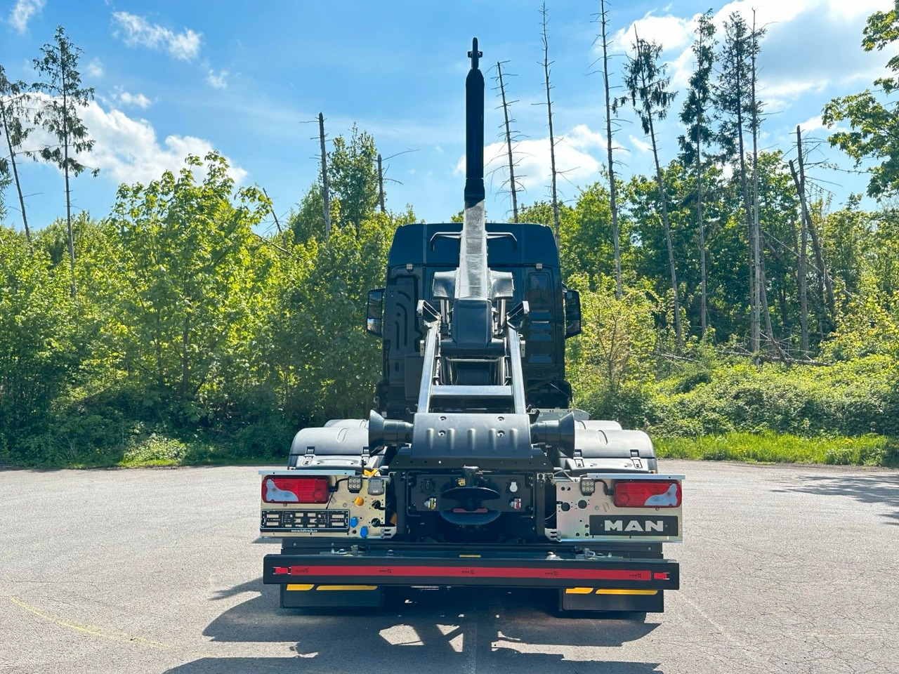 MAN TGS 33.520 6X4 Euro6e Abrollkipper MULTILIFT - Hook lift, Truk derek: gambar 5 MAN TGS 33.520 6X4 Euro6e Abrollkipper MULTILIFT - Hook lift, Truk derek: gambar 5