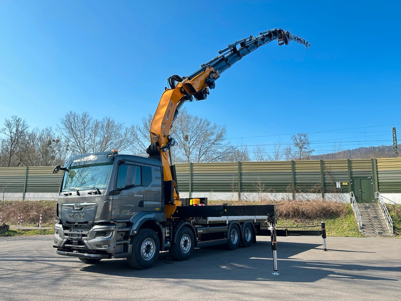 MAN TGS 35.520 8X4 TG 3 EFFER 955-8s +Jib 6sAUTOKRAN - Truk derek: gambar 1 MAN TGS 35.520 8X4 TG 3 EFFER 955-8s +Jib 6sAUTOKRAN - Truk derek: gambar 1