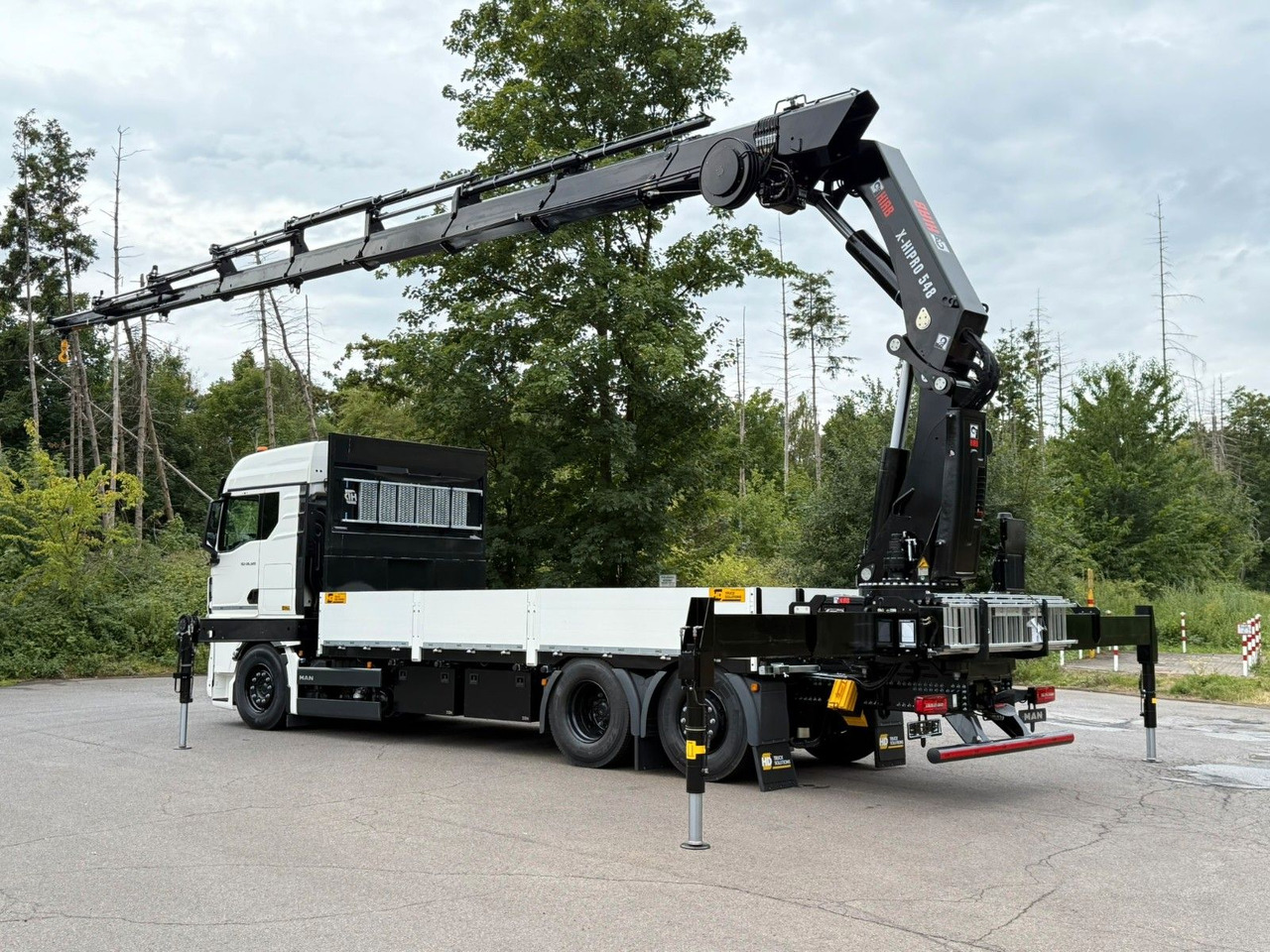 MAN TGX 26.520 TG3 Retarder / 6X2 Hiab 548 E 8 - Truk derek: gambar 1 MAN TGX 26.520 TG3 Retarder / 6X2 Hiab 548 E 8 - Truk derek: gambar 1