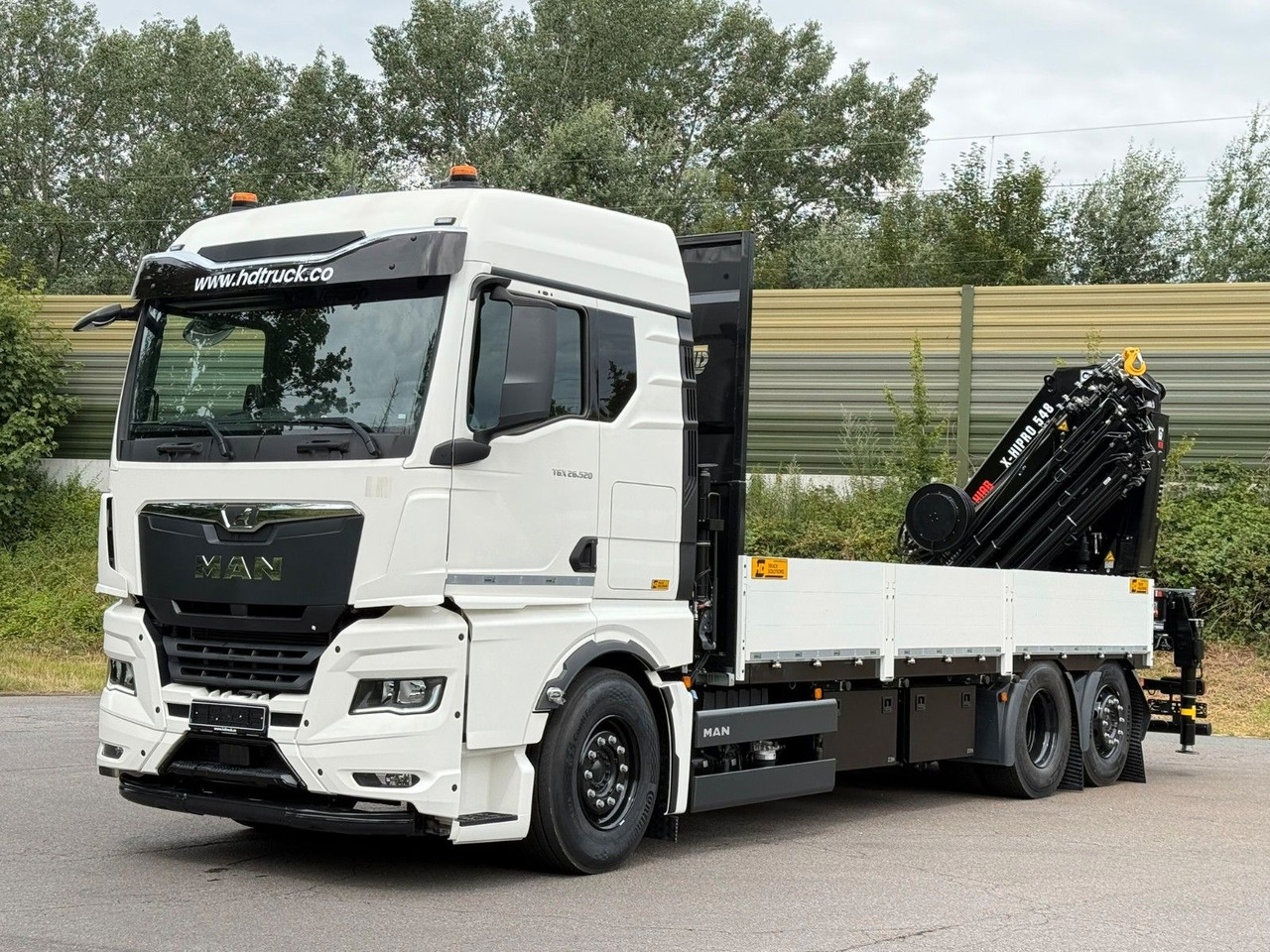 MAN TGX 26.520 TG3 Retarder / 6X2 Hiab 548 E 8 - Truk derek: gambar 1 MAN TGX 26.520 TG3 Retarder / 6X2 Hiab 548 E 8 - Truk derek: gambar 1