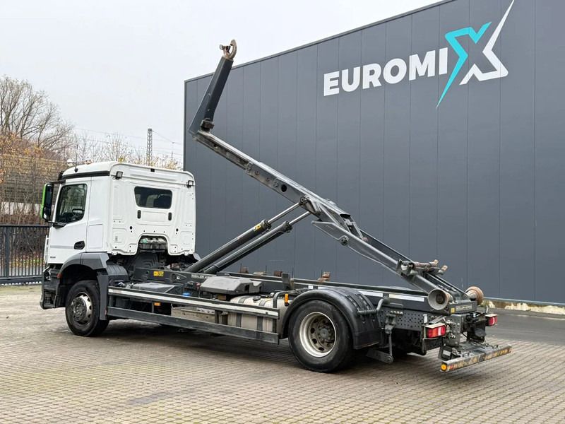 Mercedes-Benz Arocs 1832 Mercedes-Benz Arocs 1832 L 4x2 Meiller RK 14.65 - Hook lift: gambar 3 Mercedes-Benz Arocs 1832 Mercedes-Benz Arocs 1832 L 4x2 Meiller RK 14.65 - Hook lift: gambar 3