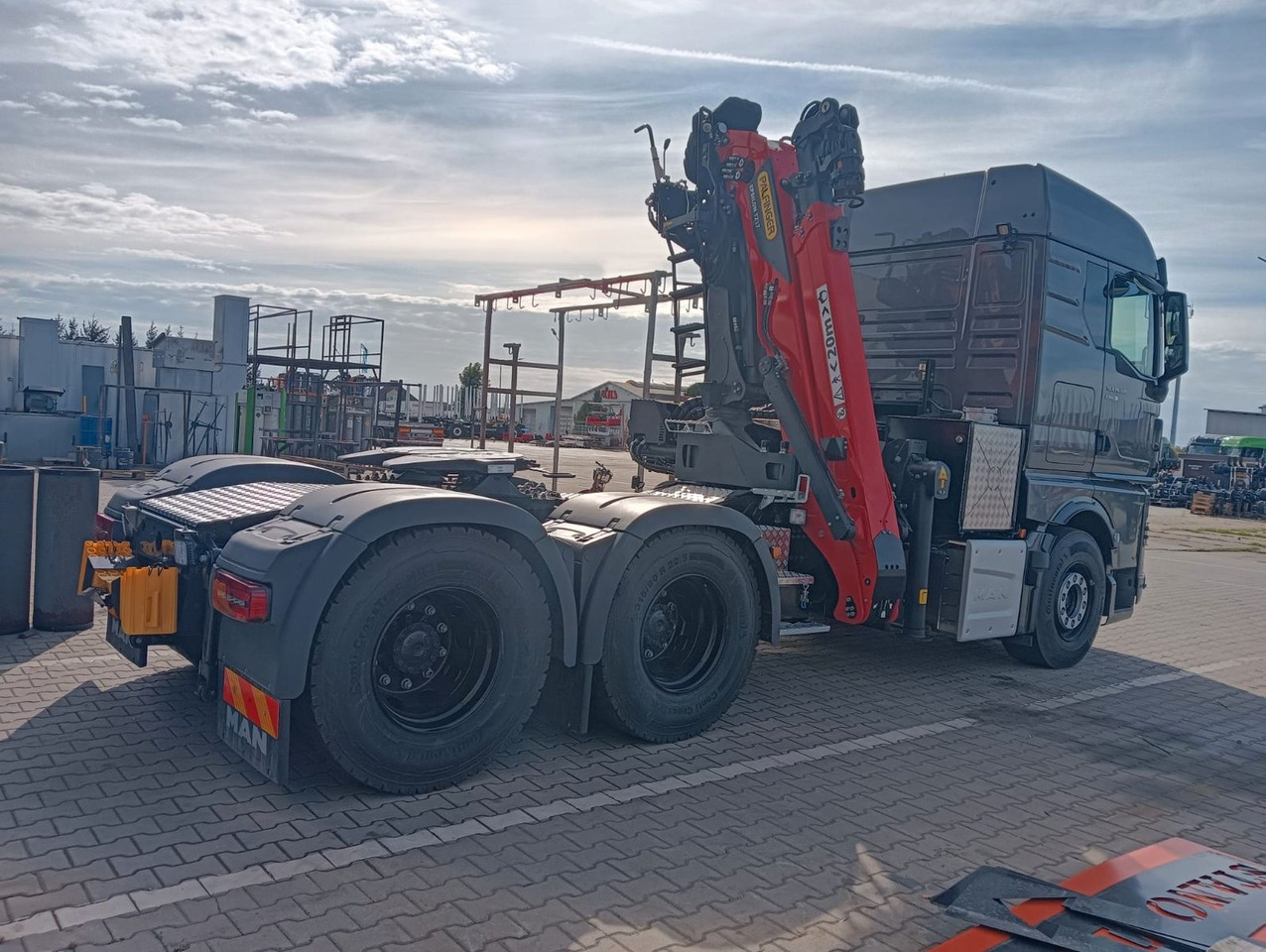 MAN TGX 26.580 6x4 EPSILON TZ17 LANGHOLZ - Tractor head: gambar 2 MAN TGX 26.580 6x4 EPSILON TZ17 LANGHOLZ - Tractor head: gambar 2