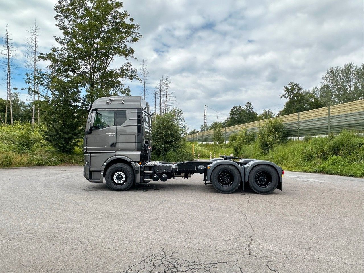 MAN TGX 26.580 6x4 Retarder - Tractor head: gambar 2 MAN TGX 26.580 6x4 Retarder - Tractor head: gambar 2