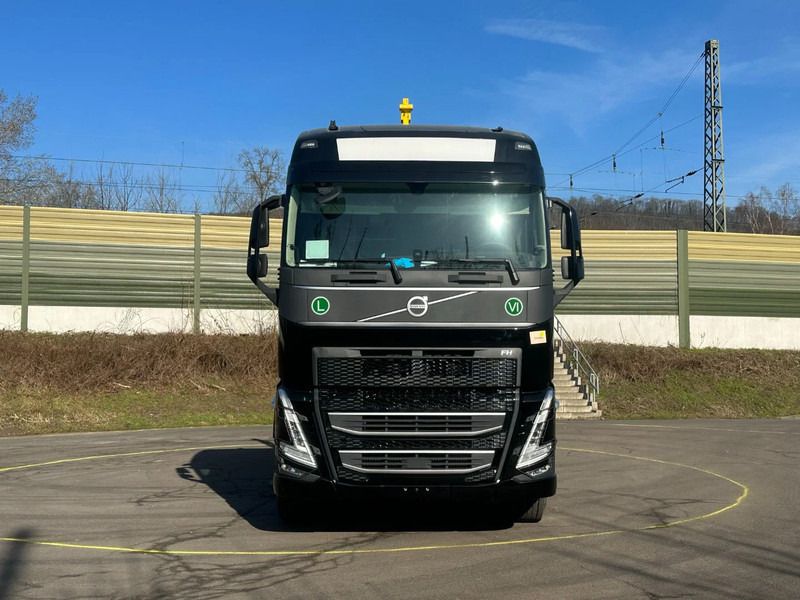 Volvo FH 540 Volvo FH540 6X4/E6/Retarder/MultiLift20s59 - Hook lift: gambar 2 Volvo FH 540 Volvo FH540 6X4/E6/Retarder/MultiLift20s59 - Hook lift: gambar 2
