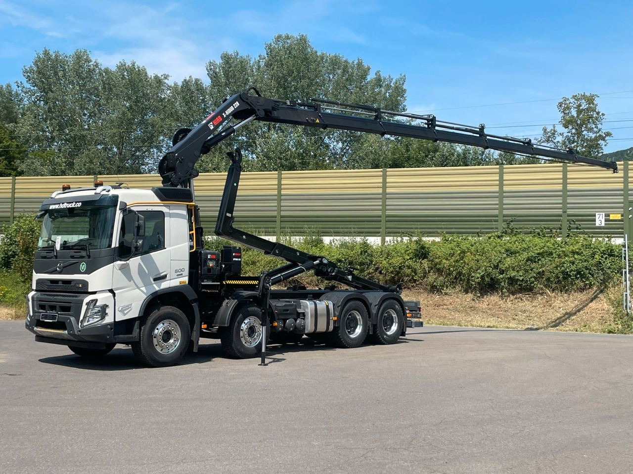 Volvo FMX 500 8x4 Abrollkipper + Kran Hiab 228-6 - Hook lift, Truk derek: gambar 1 Volvo FMX 500 8x4 Abrollkipper + Kran Hiab 228-6 - Hook lift, Truk derek: gambar 1