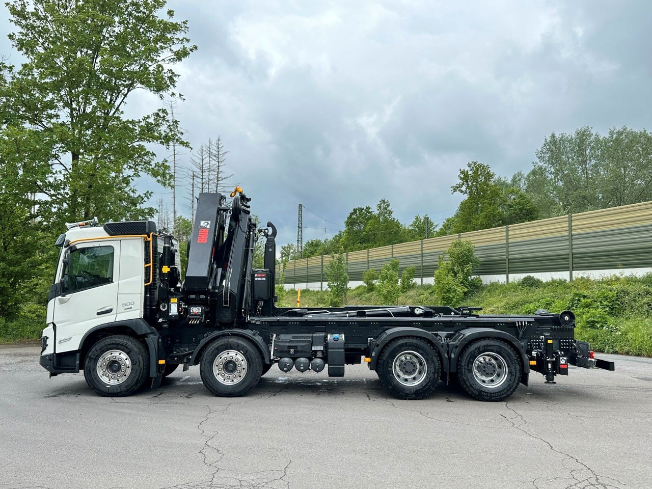 Volvo FMX 500 8x4 Abrollkipper + Kran Hiab 658-6 - Hook lift, Truk derek: gambar 4 Volvo FMX 500 8x4 Abrollkipper + Kran Hiab 658-6 - Hook lift, Truk derek: gambar 4