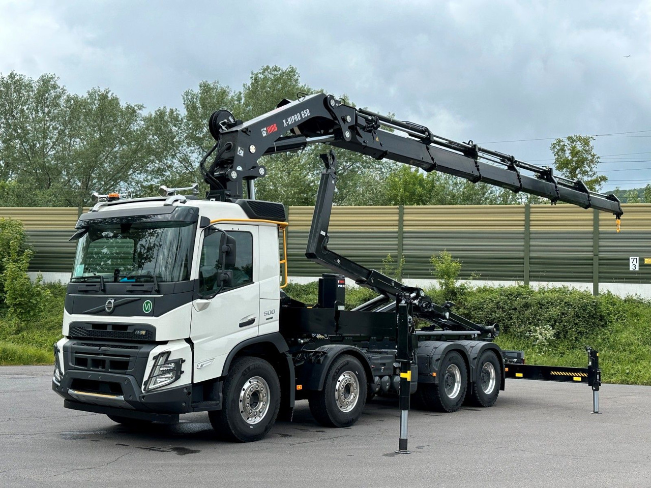 Volvo FMX 500 8x4 Abrollkipper + Kran Hiab 658-6 - Hook lift, Truk derek: gambar 1 Volvo FMX 500 8x4 Abrollkipper + Kran Hiab 658-6 - Hook lift, Truk derek: gambar 1