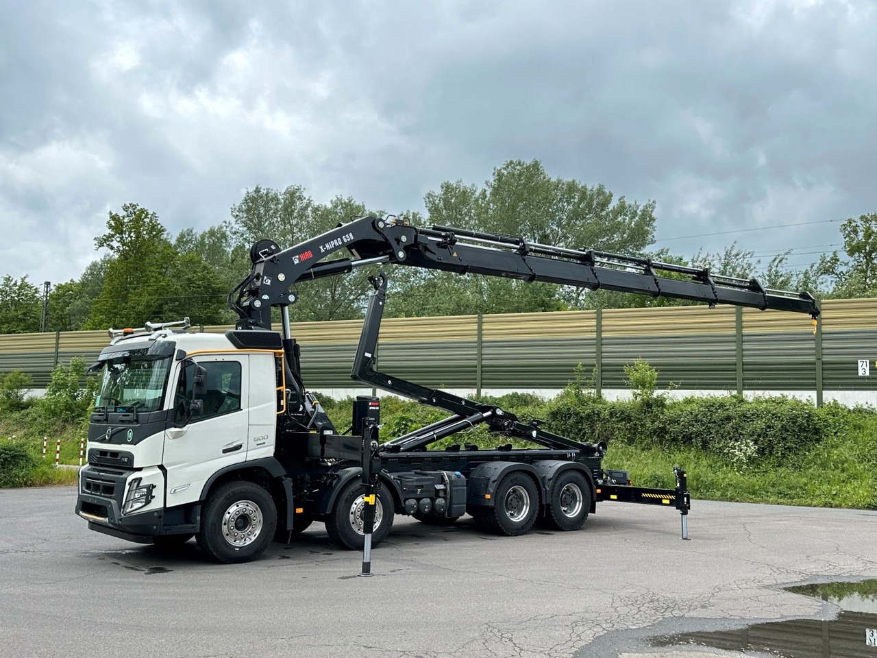 Volvo FMX 500 8x4 Abrollkipper + Kran Hiab 658-6 - Hook lift, Truk derek: gambar 1 Volvo FMX 500 8x4 Abrollkipper + Kran Hiab 658-6 - Hook lift, Truk derek: gambar 1