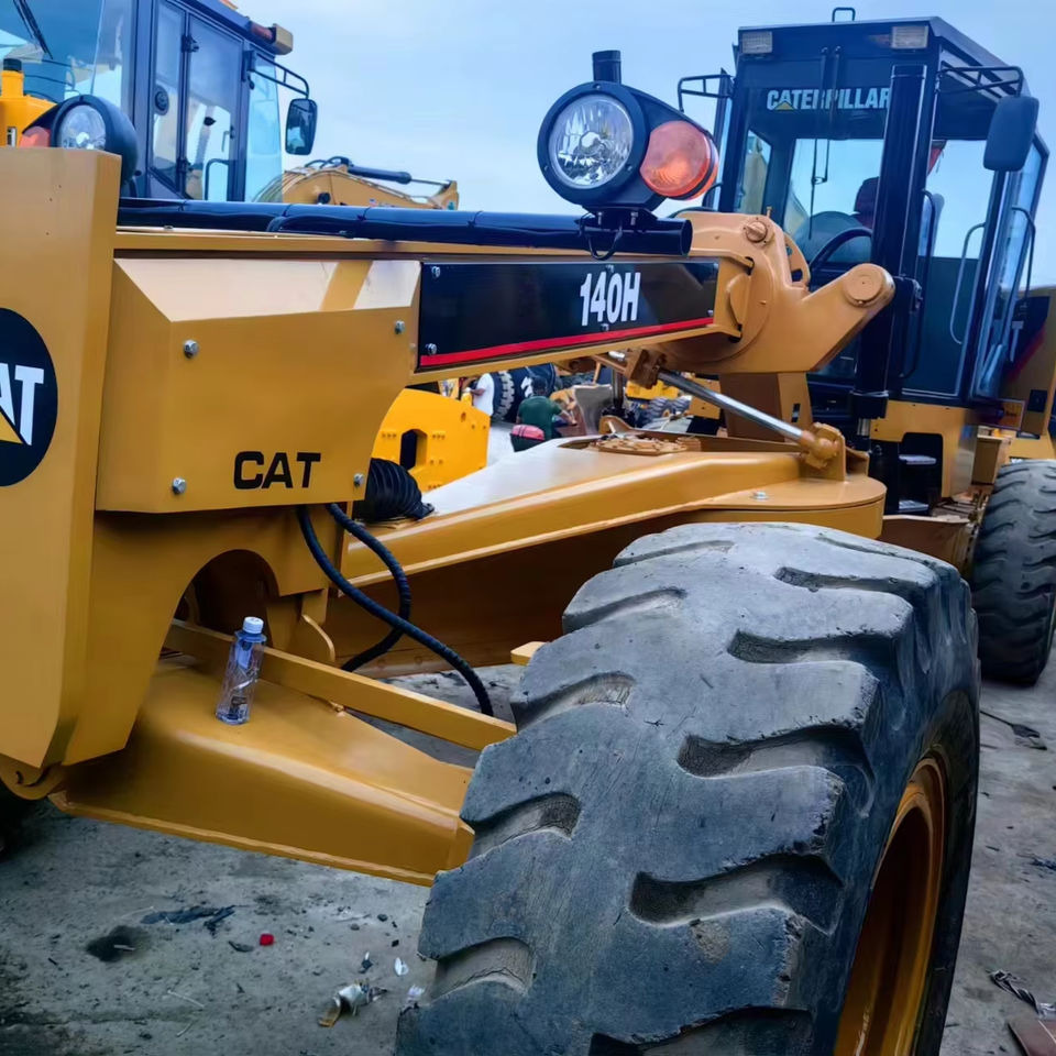 CAT 140H Grader Used Second Hand Good Condition for Sale From Janpan - Grader: gambar 1 CAT 140H Grader Used Second Hand Good Condition for Sale From Janpan - Grader: gambar 1