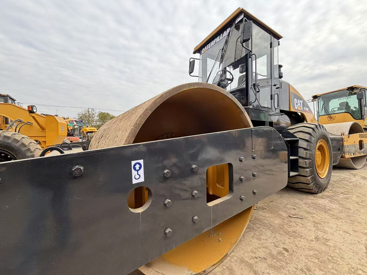 CATERPILLAR CS683E - Roller: gambar 3 CATERPILLAR CS683E - Roller: gambar 3