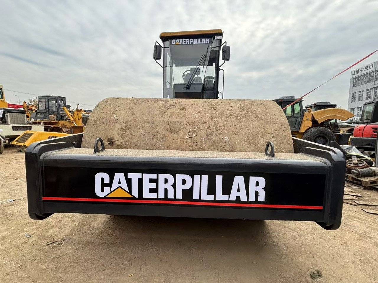 CATERPILLAR CS683E - Roller: gambar 1 CATERPILLAR CS683E - Roller: gambar 1