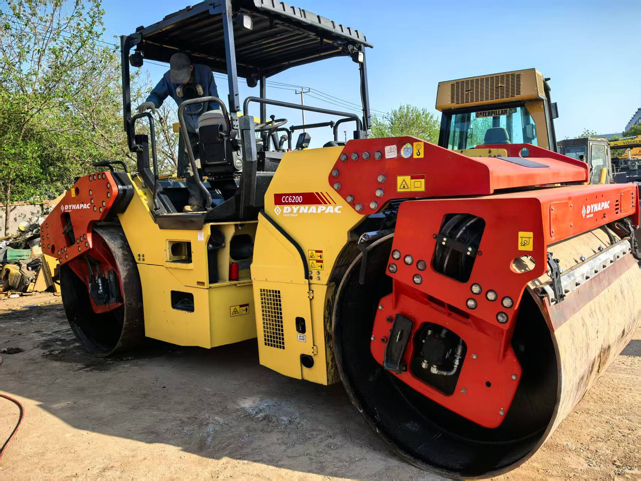 DYNAPAC CC6200 - Roller: gambar 1 DYNAPAC CC6200 - Roller: gambar 1