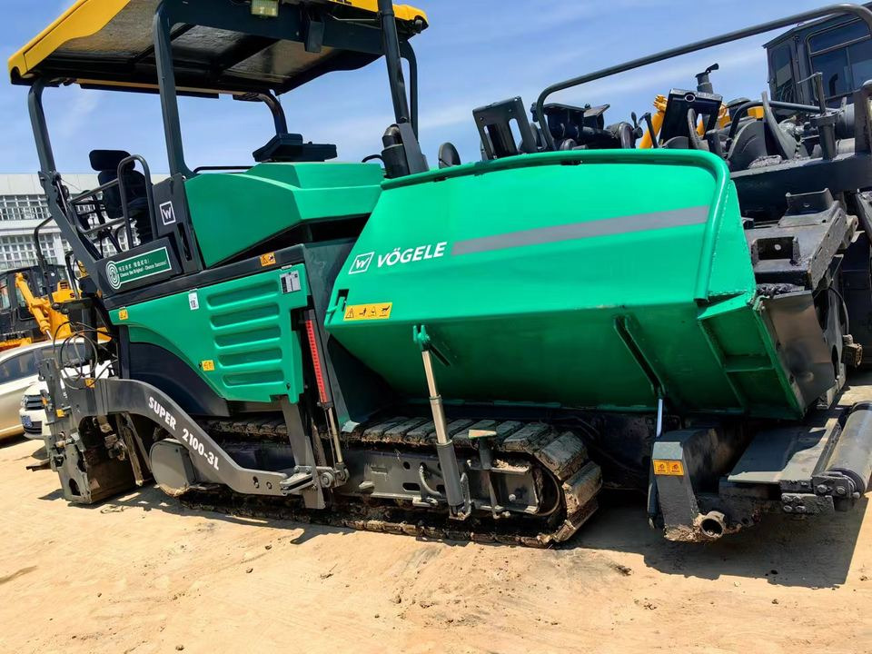High Quality Used VOGELE 2100-3L Paver Construction Machinery Good Condition VOGELE Paver - Paver aspal: gambar 3 High Quality Used VOGELE 2100-3L Paver Construction Machinery Good Condition VOGELE Paver - Paver aspal: gambar 3