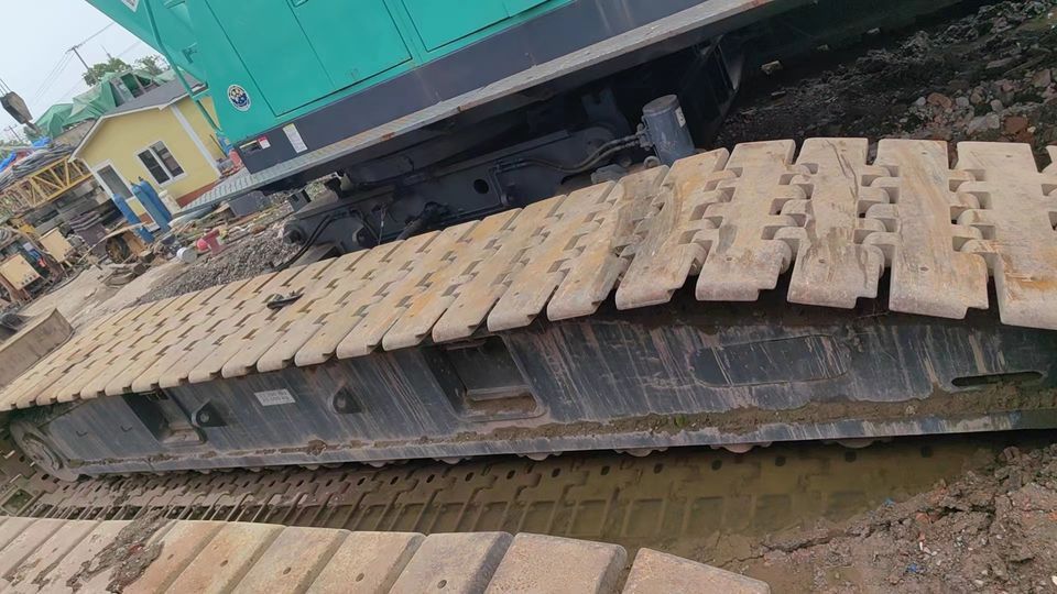 KOBELCO 150TON Crawler Crane for Containers Original Second Hand with Core Components on Sale! - Derek perayap: gambar 3 KOBELCO 150TON Crawler Crane for Containers Original Second Hand with Core Components on Sale! - Derek perayap: gambar 3