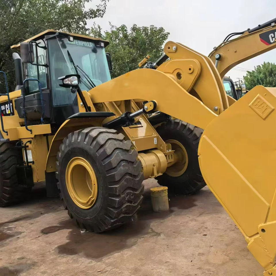 Original Cat Used Cat 950gc Wheel Loader Caterpillar 950gc Cat Loader Low Service Time - Wheel loader: gambar 1 Original Cat Used Cat 950gc Wheel Loader Caterpillar 950gc Cat Loader Low Service Time - Wheel loader: gambar 1