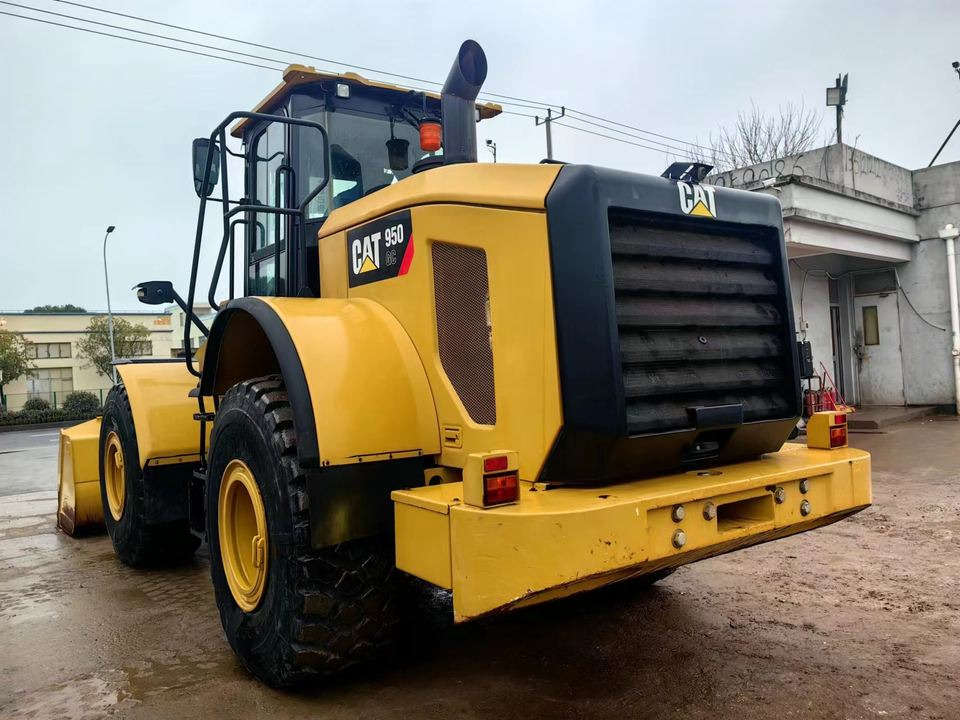 Second Hand Caterpillar CAT 950GC Wheel Loader Used CAT 950GC Wheel Loaders 950GC in Low Price for Hot Sale - Wheel loader: gambar 2 Second Hand Caterpillar CAT 950GC Wheel Loader Used CAT 950GC Wheel Loaders 950GC in Low Price for Hot Sale - Wheel loader: gambar 2