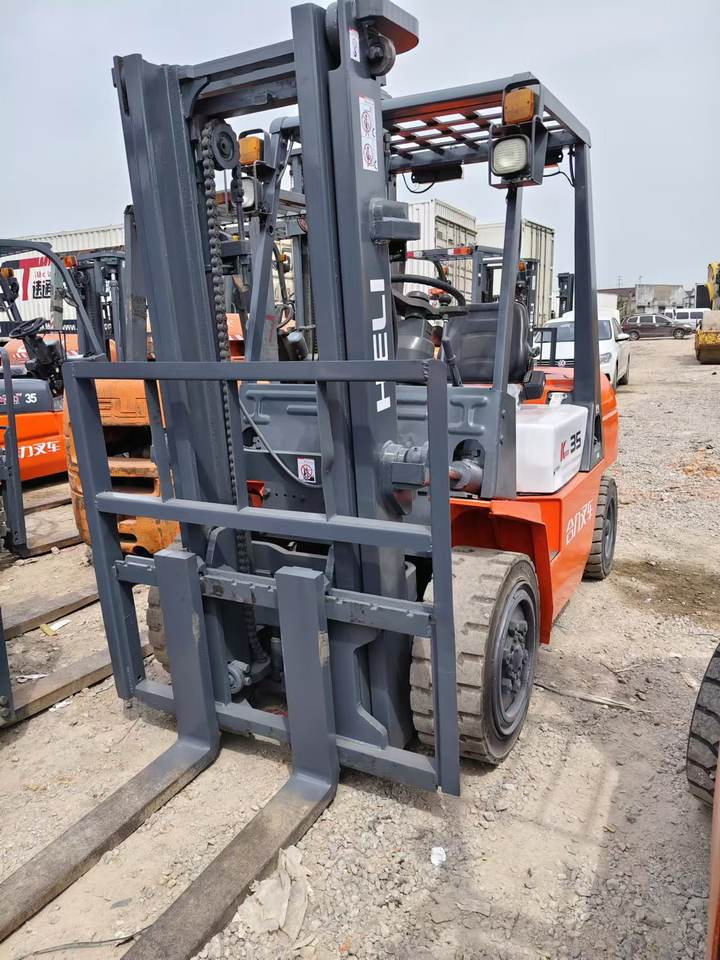 Used 3-Ton Heli Diesel Forklift Truck Model CPCD30 - Forklift diesel: gambar 2 Used 3-Ton Heli Diesel Forklift Truck Model CPCD30 - Forklift diesel: gambar 2