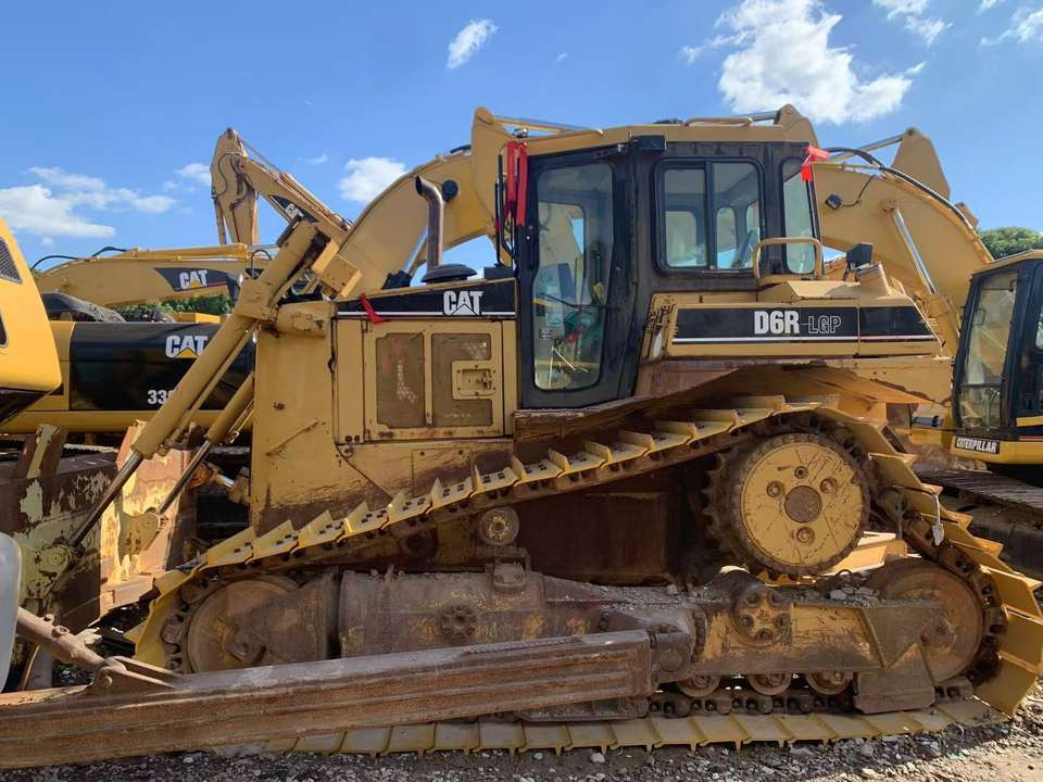 Used Caterpillar Bulldozer D6R, Caterpillar Bulldozer, Caterpillar D6R Bulldozer - Bulldozer: gambar 2 Used Caterpillar Bulldozer D6R, Caterpillar Bulldozer, Caterpillar D6R Bulldozer - Bulldozer: gambar 2