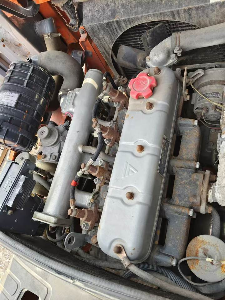 Used Heli 1.5-ton Forklift - Forklift diesel: gambar 5 Used Heli 1.5-ton Forklift - Forklift diesel: gambar 5