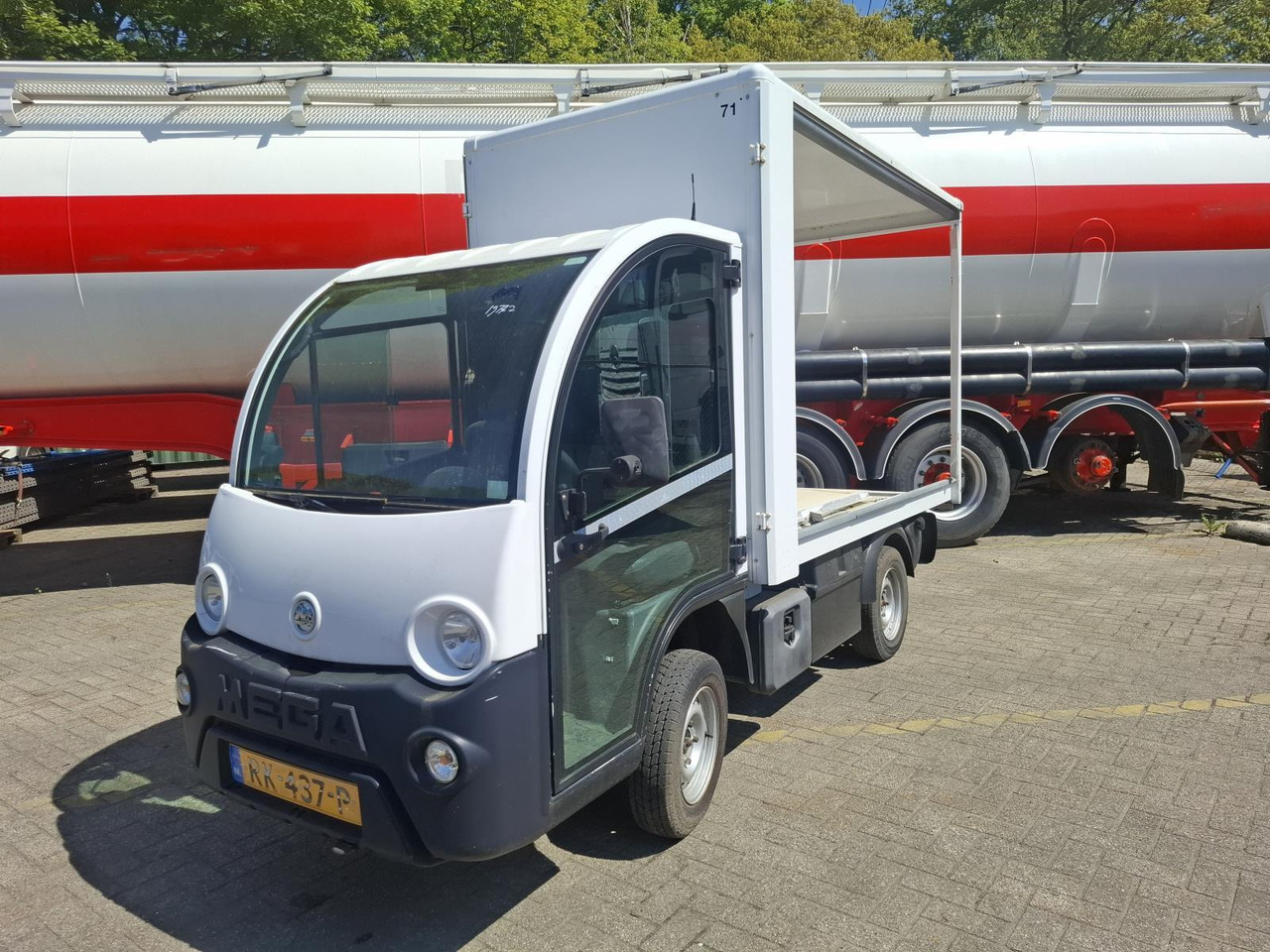 Aixam Mega E-Worker Elektrische Bakwagen RK-437-P - Kereta golf: gambar 1 Aixam Mega E-Worker Elektrische Bakwagen RK-437-P - Kereta golf: gambar 1