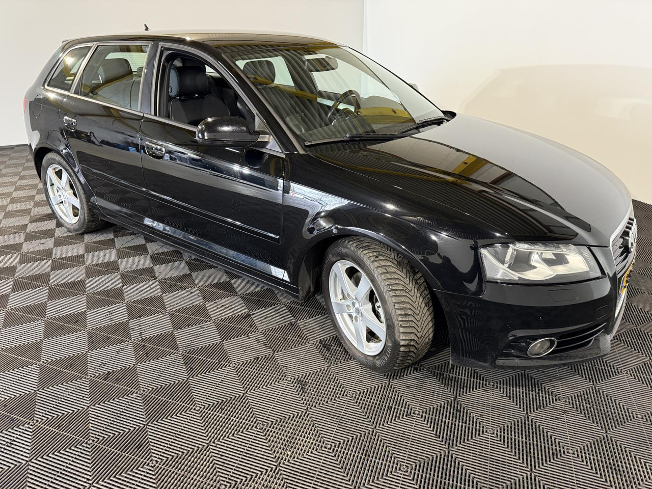 Audi A3 Sportback 1.2 TFSI S Line 35-ZGK-9 288.082 km - Mobil: gambar 3 Audi A3 Sportback 1.2 TFSI S Line 35-ZGK-9 288.082 km - Mobil: gambar 3