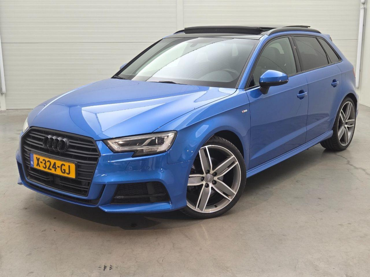 Audi A3 Sportback 1.5 TFSI CoD Design Pro Line Plus | 2018 | 51.939 km | Automaat | X324GJ | NAP: Geen oordeel - Hatchback: gambar 1 Audi A3 Sportback 1.5 TFSI CoD Design Pro Line Plus | 2018 | 51.939 km | Automaat | X324GJ | NAP: Geen oordeel - Hatchback: gambar 1
