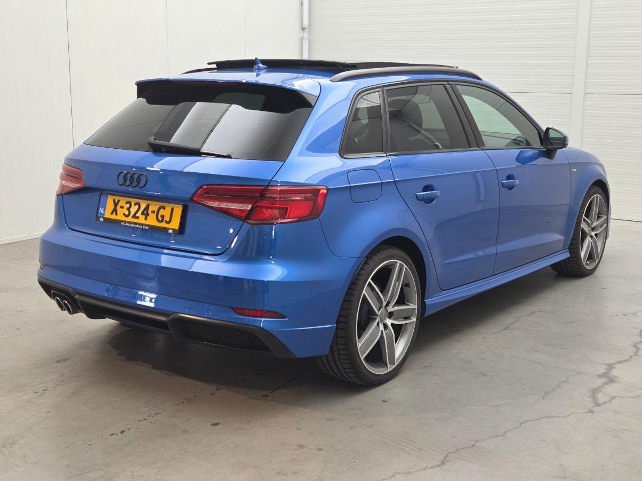 Audi A3 Sportback 1.5 TFSI CoD Design Pro Line Plus | 2018 | 51.939 km | Automaat | X324GJ | NAP: Geen oordeel - Hatchback: gambar 4 Audi A3 Sportback 1.5 TFSI CoD Design Pro Line Plus | 2018 | 51.939 km | Automaat | X324GJ | NAP: Geen oordeel - Hatchback: gambar 4