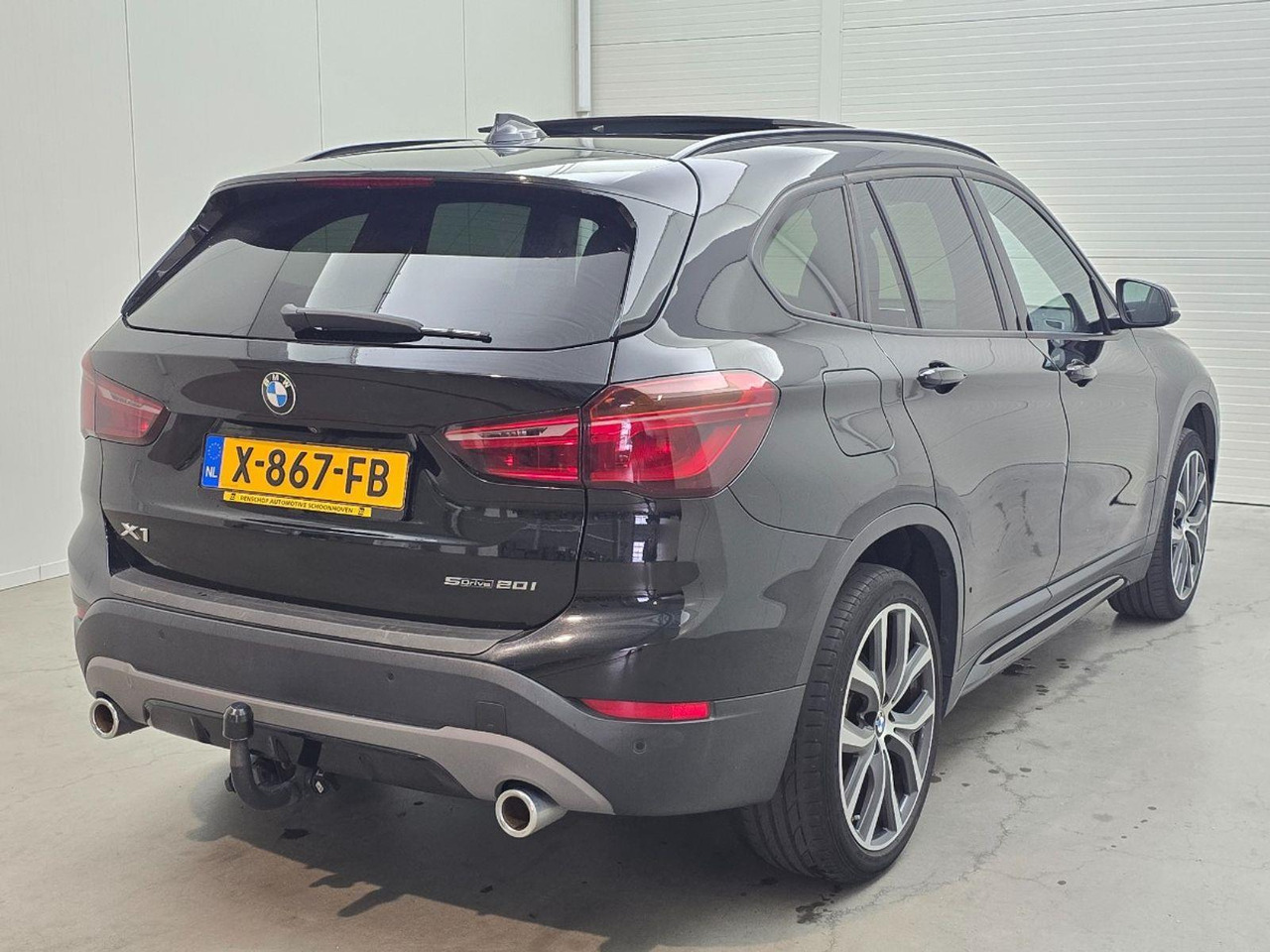 BMW X1 sDrive20i Executive Edition | 2019 | 143.771 km | Automaat | X867FB | NAP: Geen oordeel - Mobil SUV: gambar 4 BMW X1 sDrive20i Executive Edition | 2019 | 143.771 km | Automaat | X867FB | NAP: Geen oordeel - Mobil SUV: gambar 4