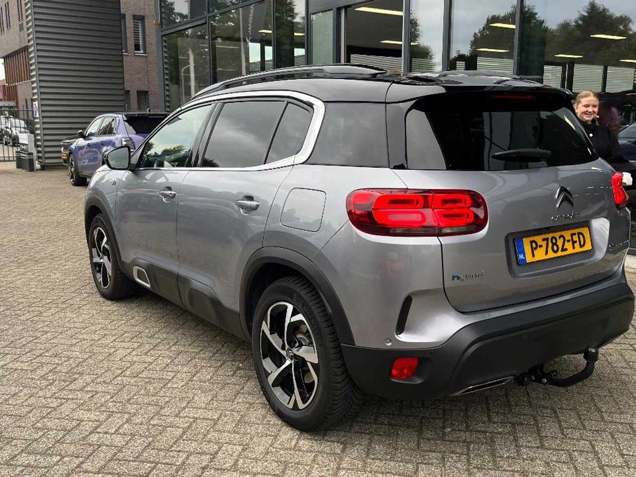 Citroen C5 Aircross 1.6 Plug - in Hybrid 225 Shine | 2021 | 81.408 km | Automaat | P782FD | NAP: Geen oordeel - Mobil SUV: gambar 3 Citroen C5 Aircross 1.6 Plug - in Hybrid 225 Shine | 2021 | 81.408 km | Automaat | P782FD | NAP: Geen oordeel - Mobil SUV: gambar 3