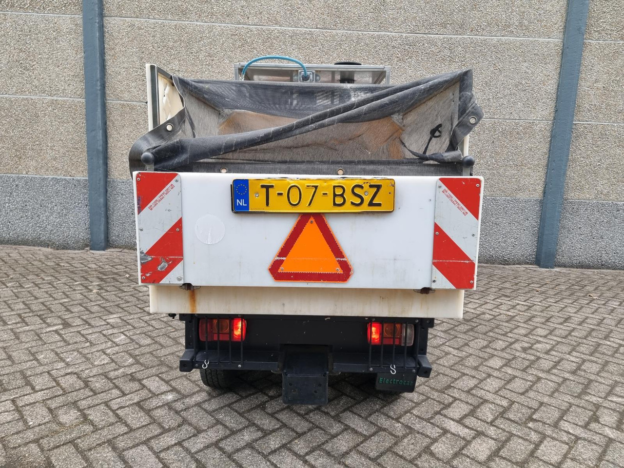 Goupil G3 Kipper met Hogedrukreiniger T-07-BSZ - Kereta golf: gambar 3 Goupil G3 Kipper met Hogedrukreiniger T-07-BSZ - Kereta golf: gambar 3