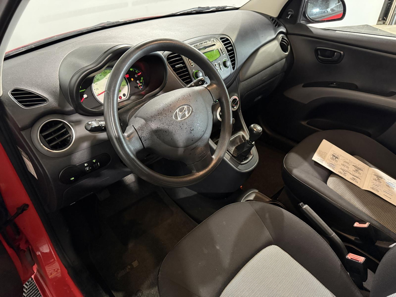 Hyundai | i10 | 1.1 Active | 2008 | 122.839 km | 22HBH5 | Logisch - Hatchback: gambar 5 Hyundai | i10 | 1.1 Active | 2008 | 122.839 km | 22HBH5 | Logisch - Hatchback: gambar 5